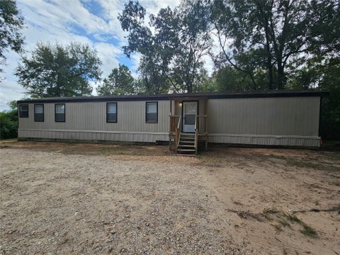 Photo of 180 Carrier Avenue, Shepherd, TX 77371 (MLS # 10918651)