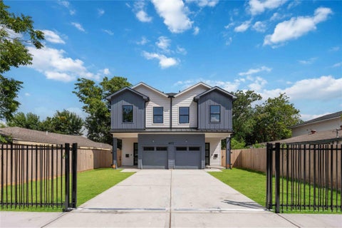 Photo of 4117 Kewanee Street #B, Houston, TX 77051 (MLS # 12917943)