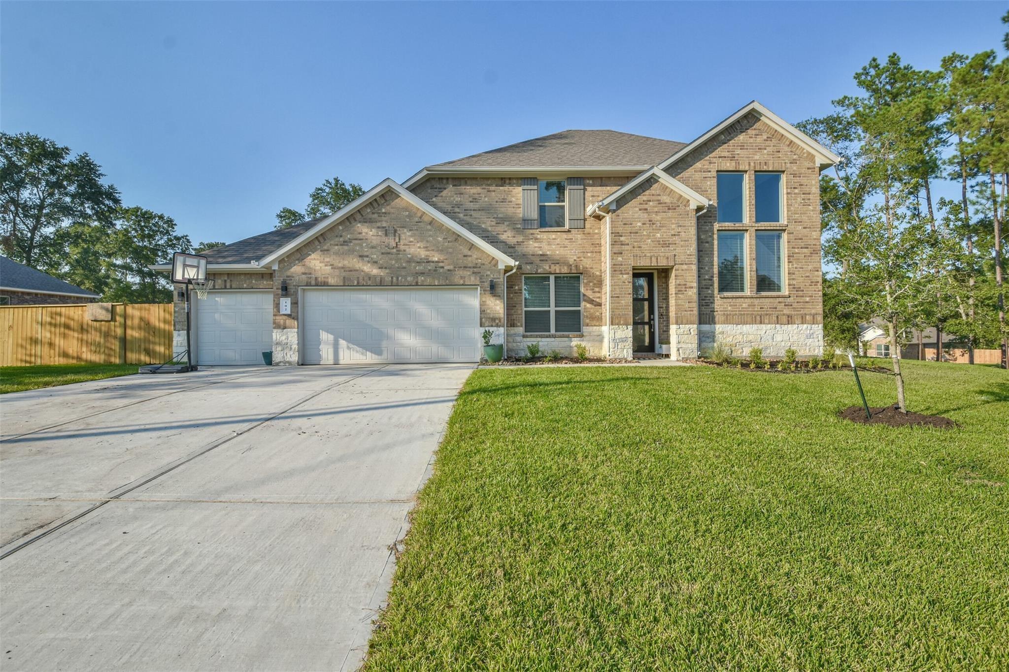 102 Whelan Lane