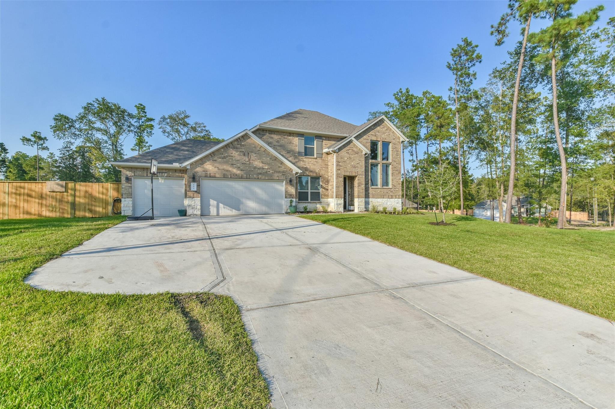 102 Whelan Lane