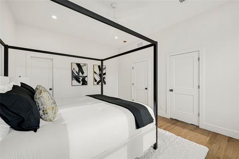 Tiny photo for 5617 Val Verde Street, Houston, TX 77057 (MLS # 30960307)