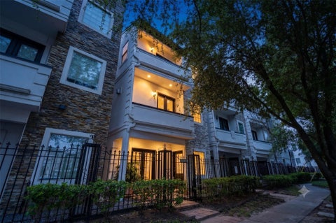 Photo of 1525 Rosewood Street, Houston, TX 77004 (MLS # 73476902)