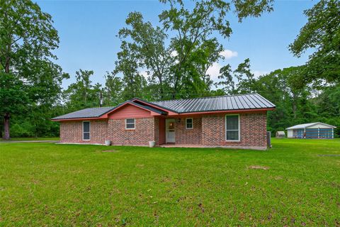 Photo of 2181 Stringtown Road, Shepherd, TX 77371 (MLS # 10386716)