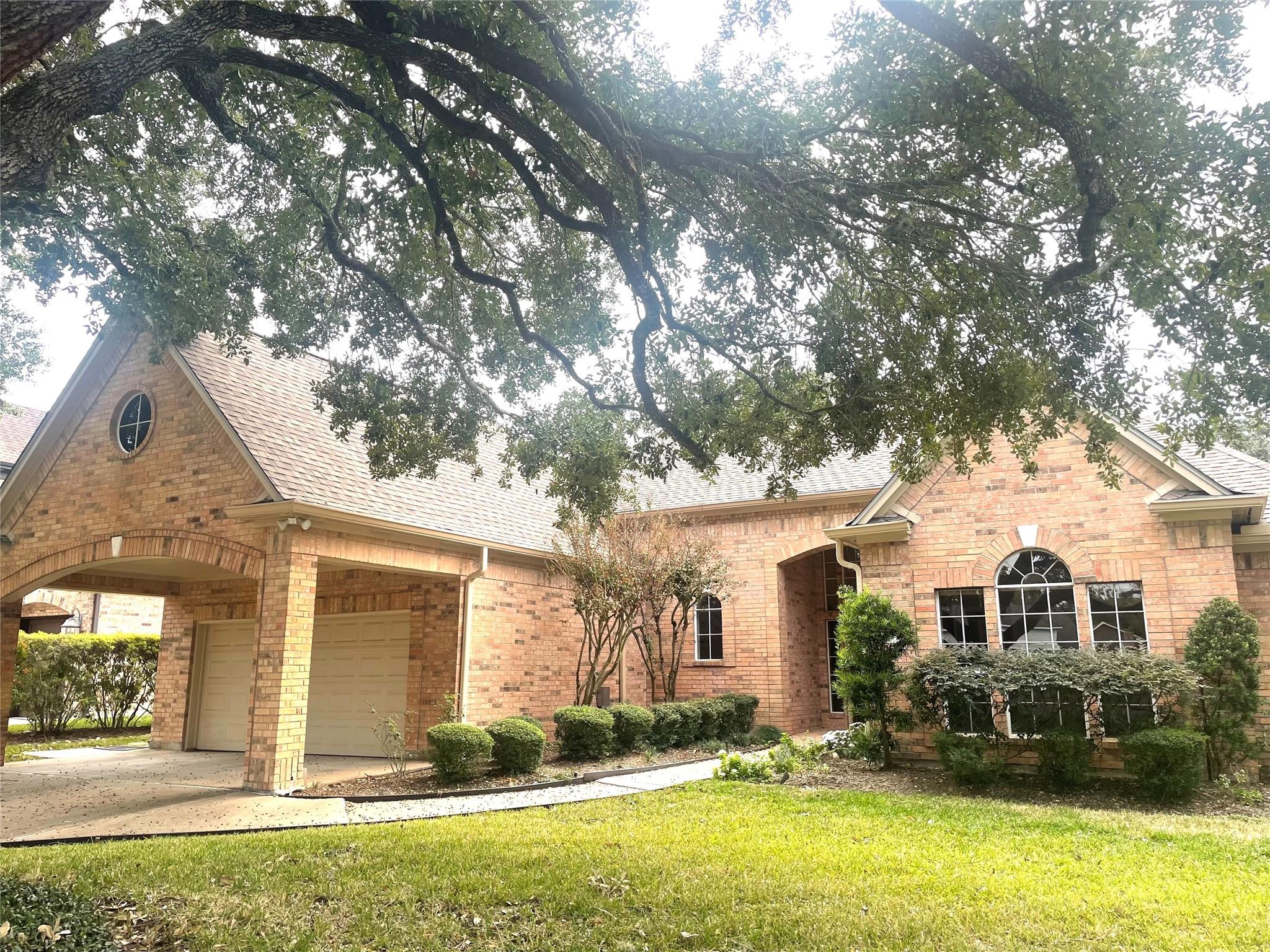 13931 Hidden Lake Lane