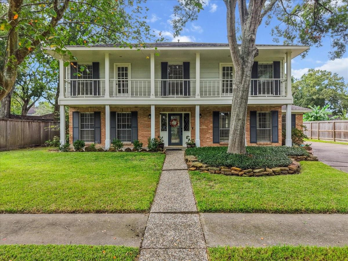 15710 Crestbrook Drive