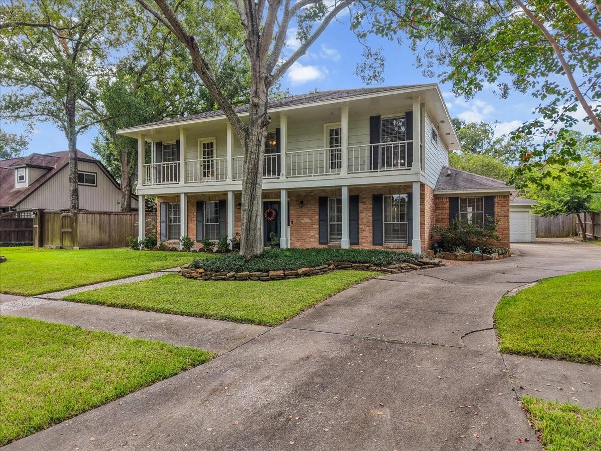 15710 Crestbrook Drive