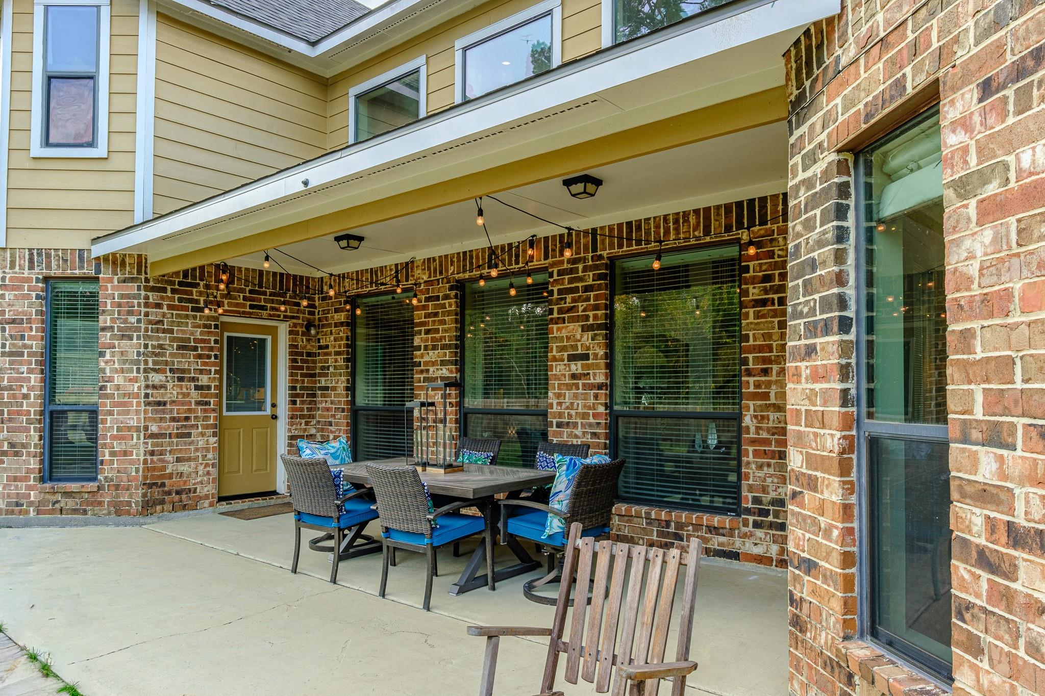 22618 Pineleigh Ct - Photo 2