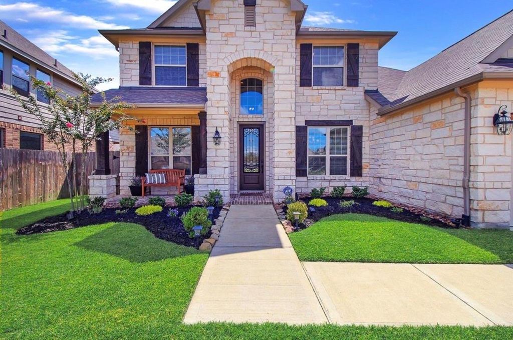Photo of 18002 Heartsong Drive, Cypress, TX 77429 (MLS # 15204439)