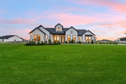 Photo of 2016 Prairie Meadow Trail, Waller, TX 77484 (MLS # 43992826)