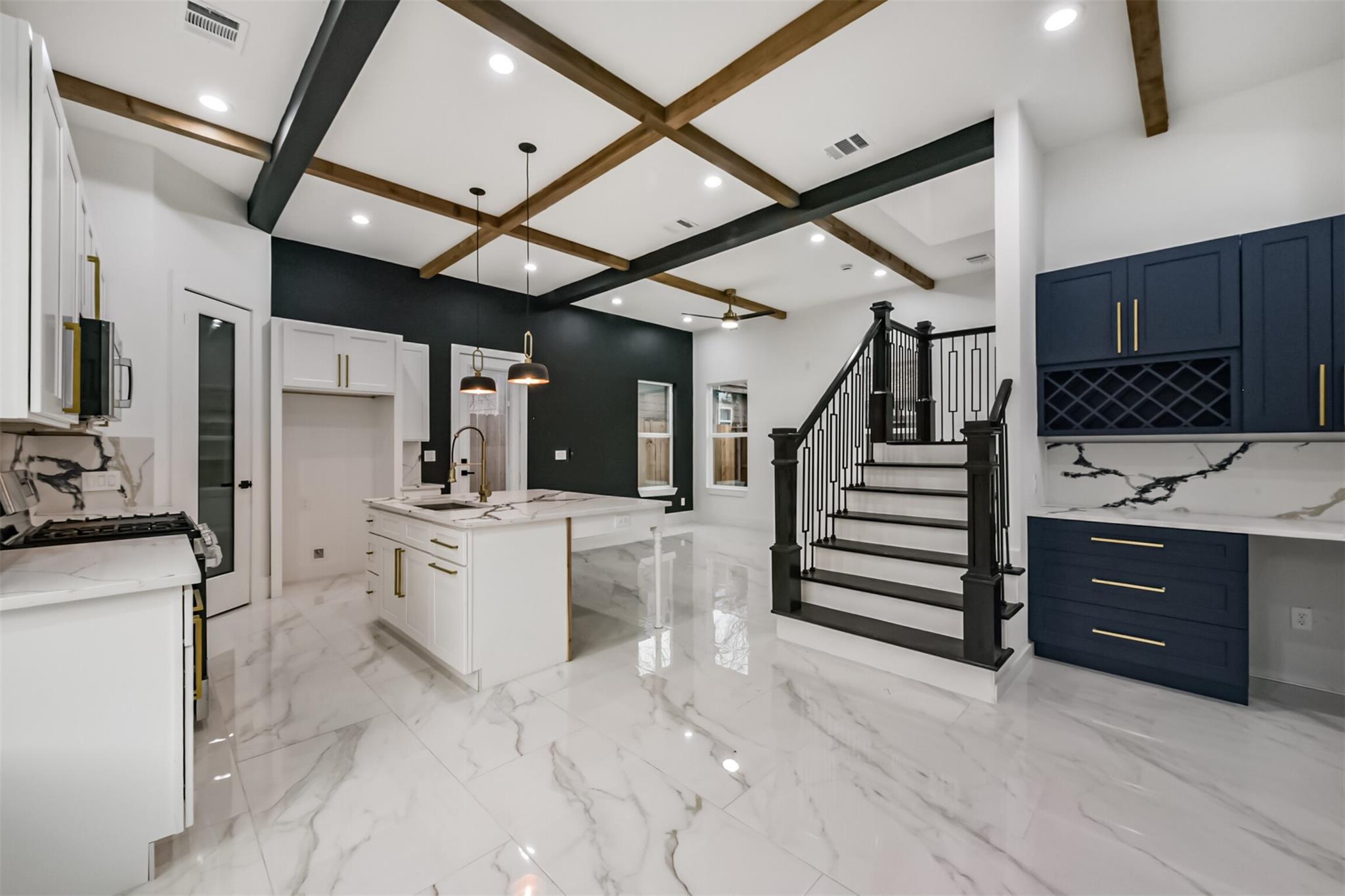 613 Melbourne Street