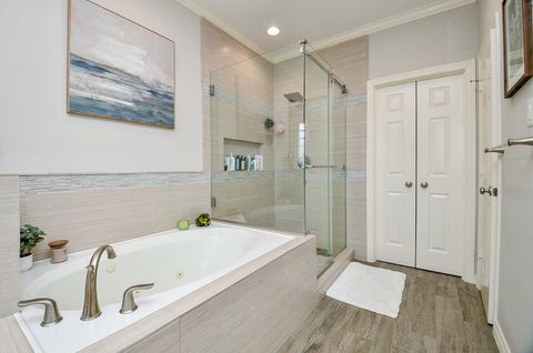 Tiny photo for 2831 Briarhurst Park, Houston, TX 77057 (MLS # 26342176)