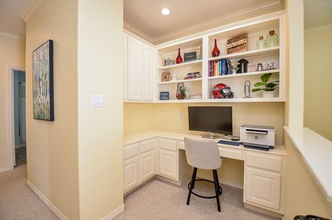 Tiny photo for 2831 Briarhurst Park, Houston, TX 77057 (MLS # 26342176)