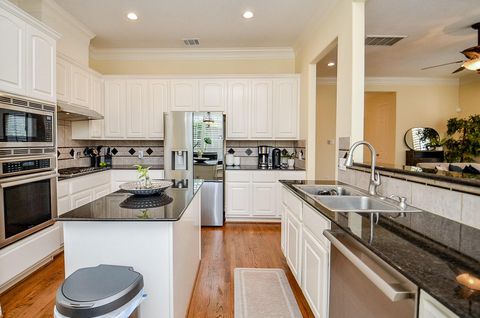 Tiny photo for 2831 Briarhurst Park, Houston, TX 77057 (MLS # 26342176)