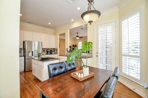 Tiny photo for 2831 Briarhurst Park, Houston, TX 77057 (MLS # 26342176)