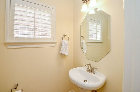 Tiny photo for 2831 Briarhurst Park, Houston, TX 77057 (MLS # 26342176)