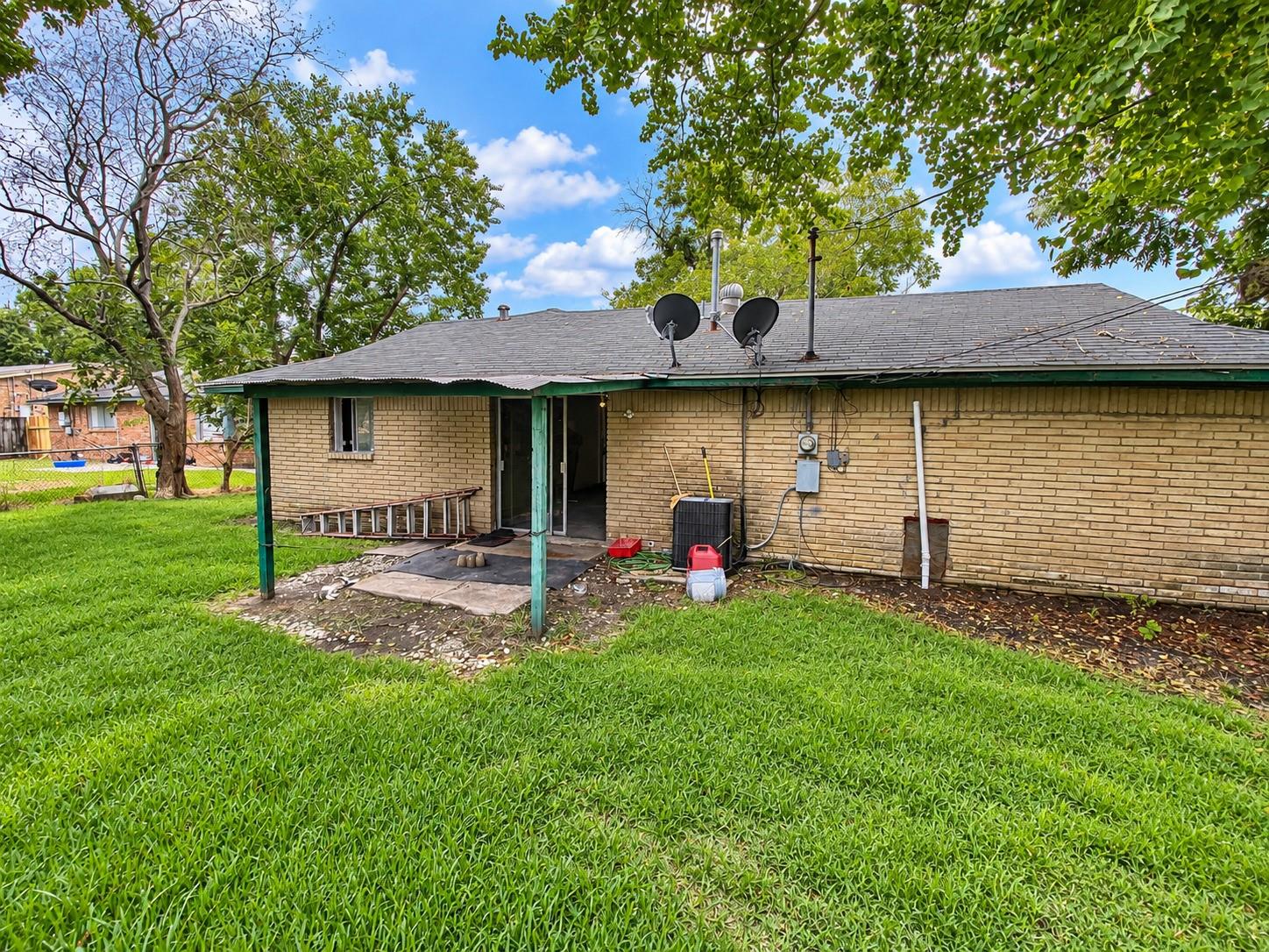 5400 Hemlock Drive
