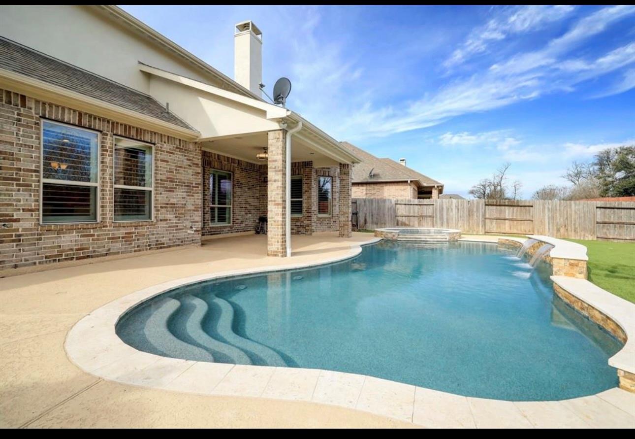 5011 Anthony Springs Lane