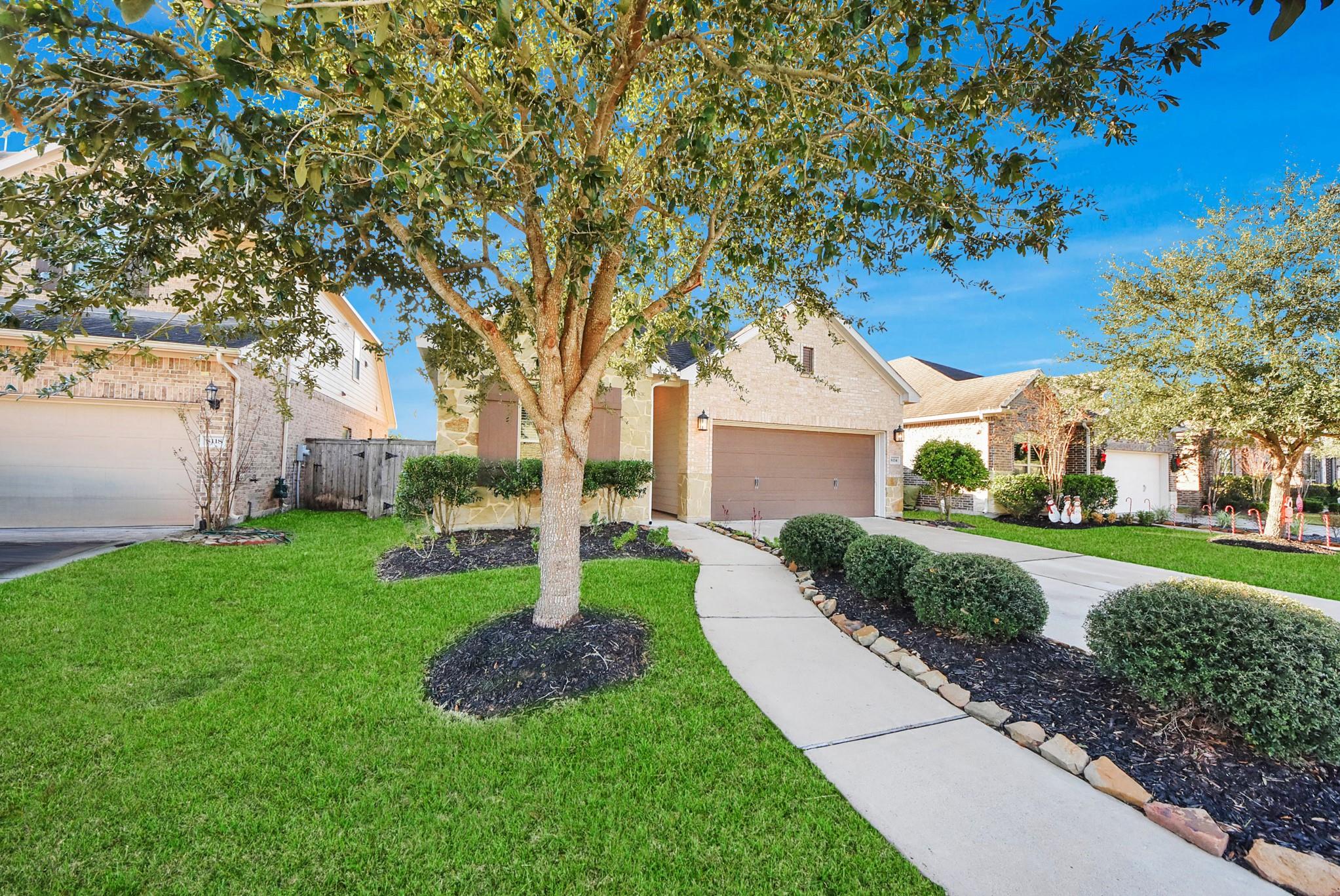 8114 Silverspot Lane