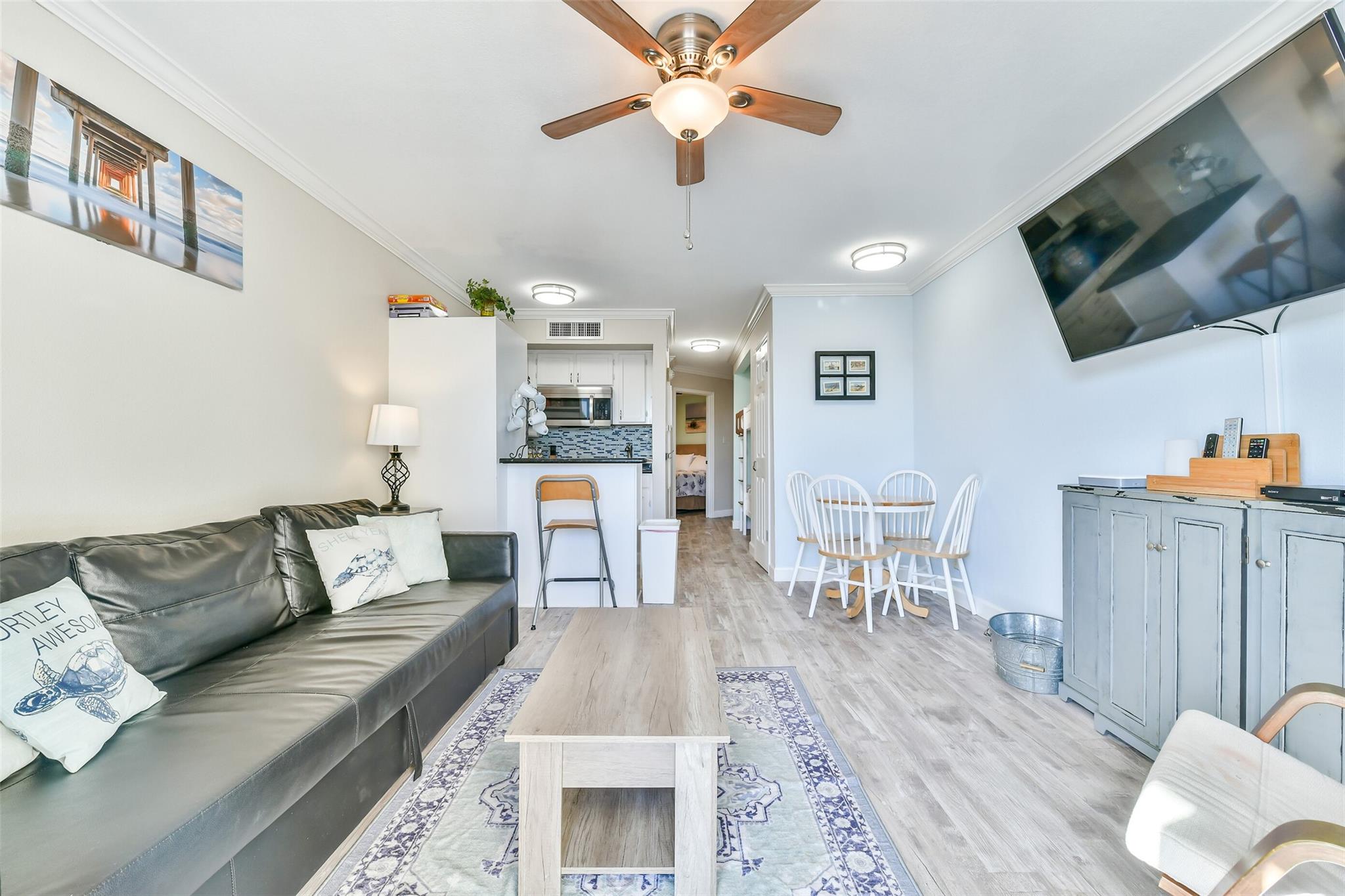 6300 Seawall Boulevard 9220