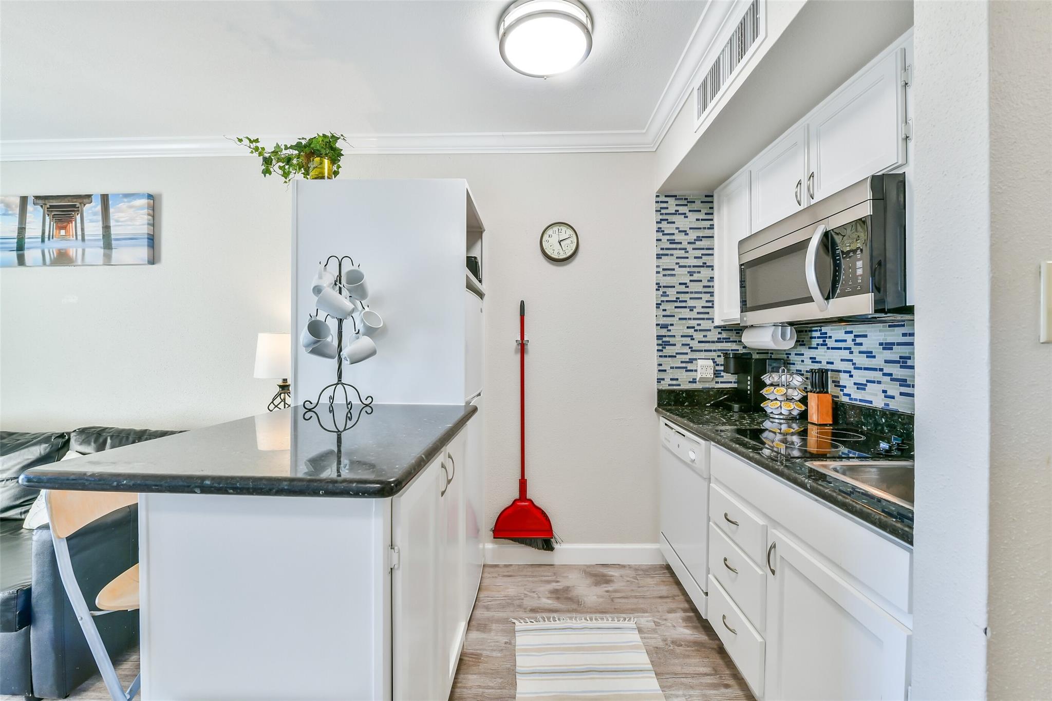 6300 Seawall Boulevard 9220