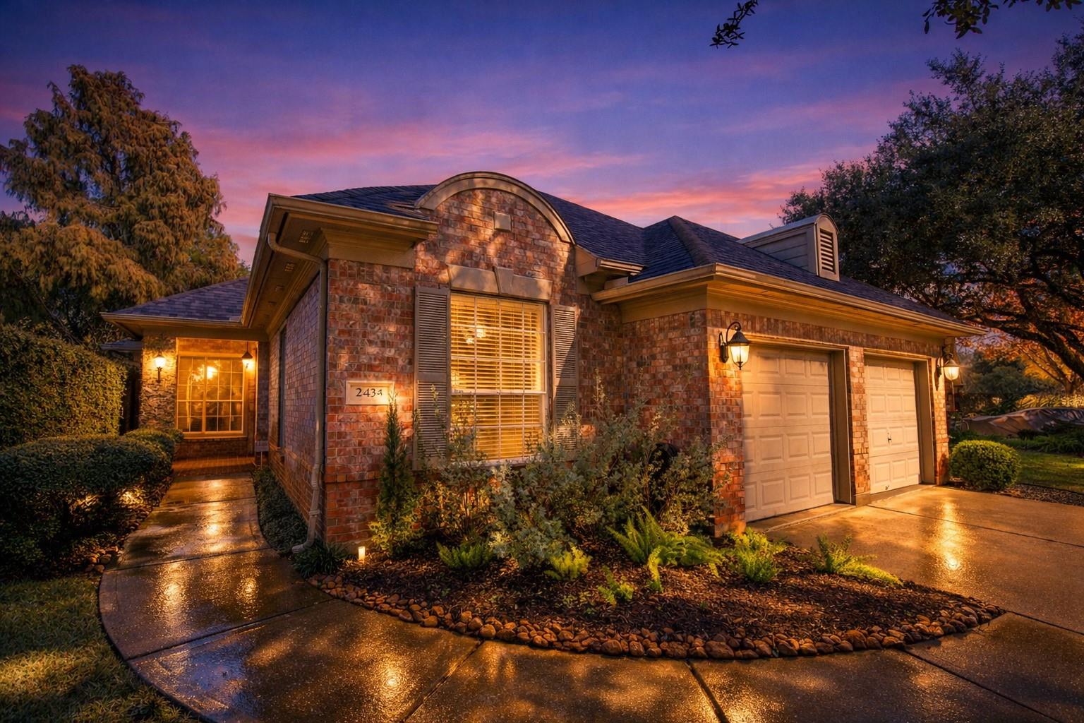 2434 Fairway Pointe Drive