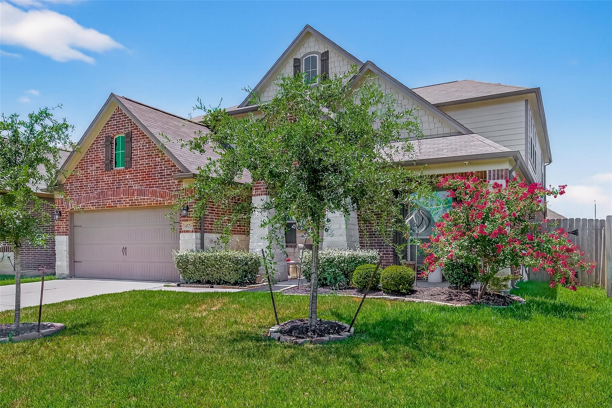 4523 Clara Rose Lane