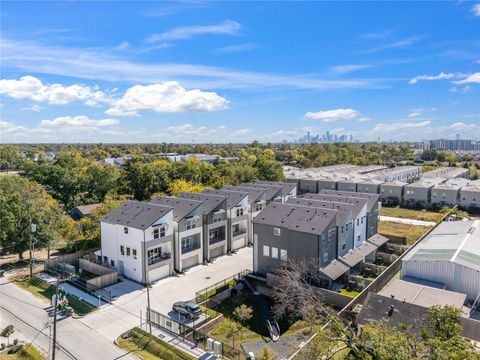 Tiny photo for 4710 Moving Meadows Drive Dr, Houston, TX 77018 (MLS # 88030627)