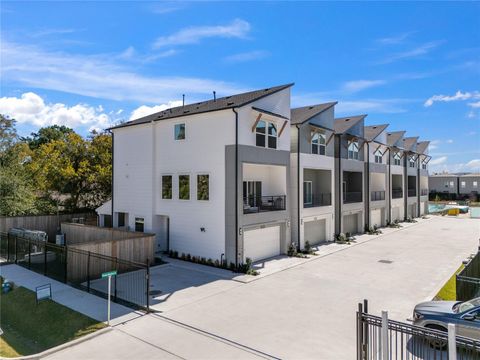 Tiny photo for 4710 Moving Meadows Drive Dr, Houston, TX 77018 (MLS # 88030627)