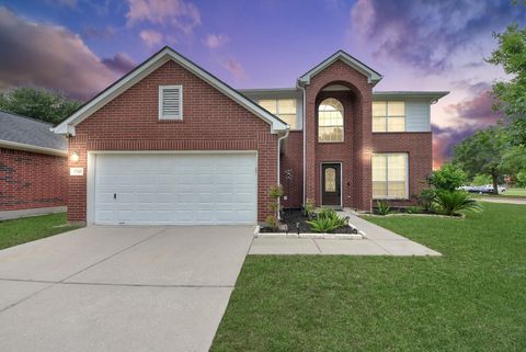 Photo of 17102 Fairway Glen Court, Sugar Land, TX 77498 (MLS # 45583282)