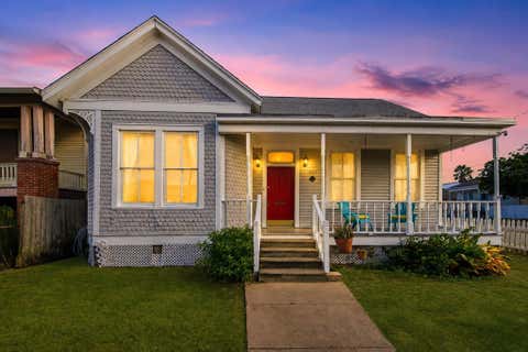Photo of 1727 Ursuline Street, Galveston, TX 77550 (MLS # 34352256)