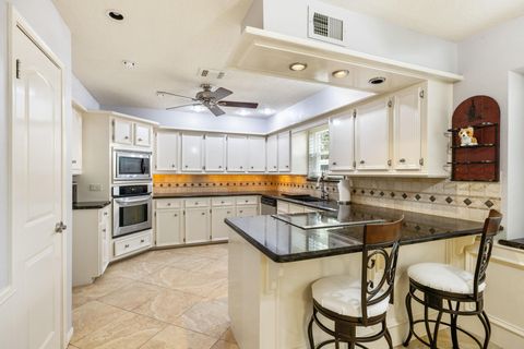 Photo of 6719 Ashmore Drive, Houston, TX 77069 (MLS # 2120690)