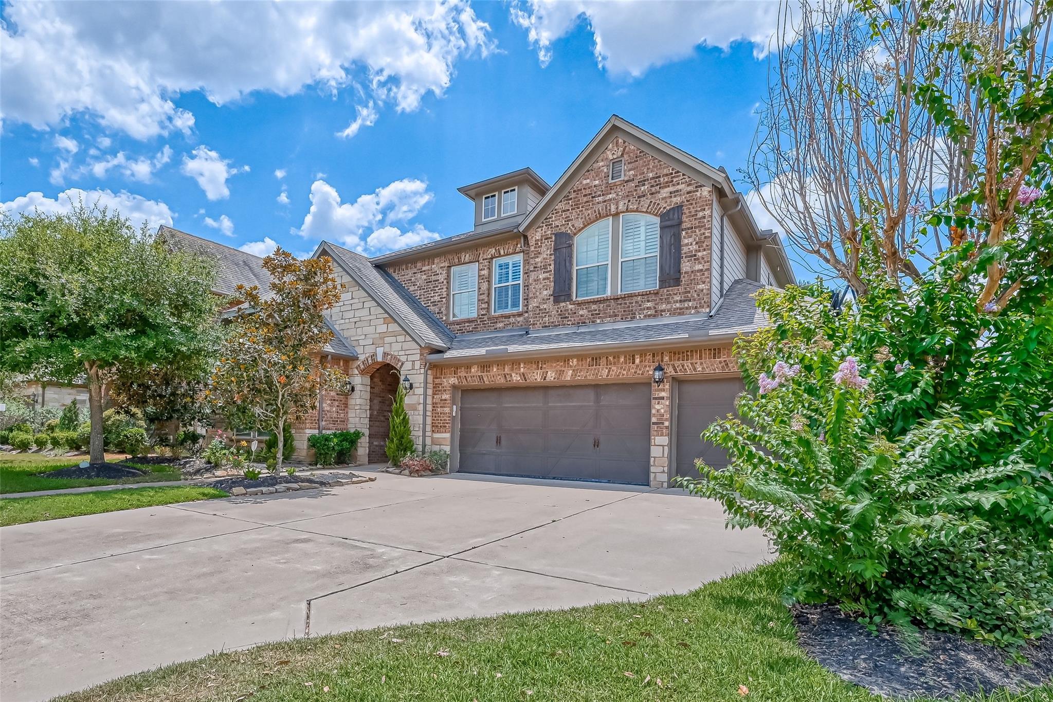 10323 Hatcher Drive