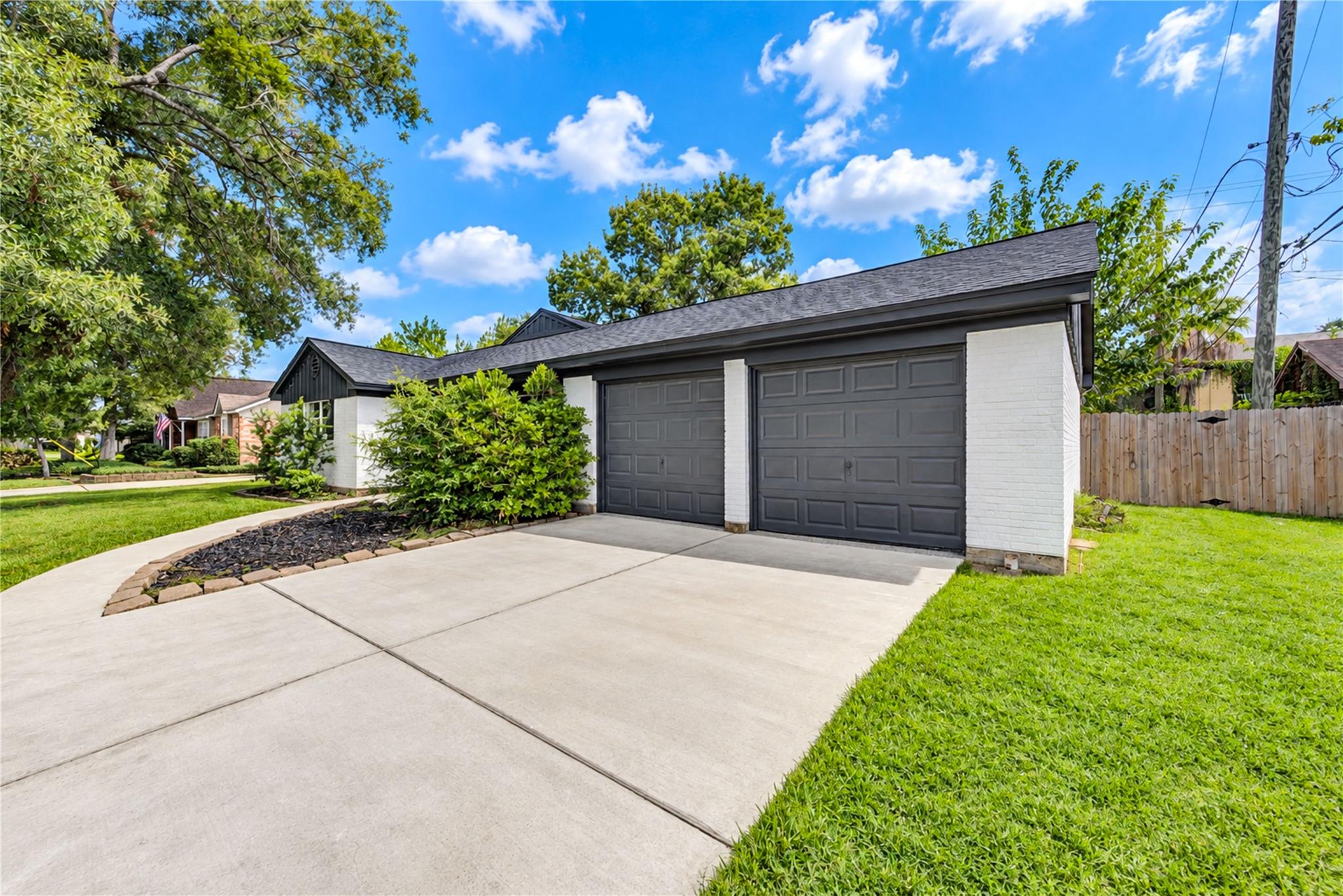 910 Cedar Lane