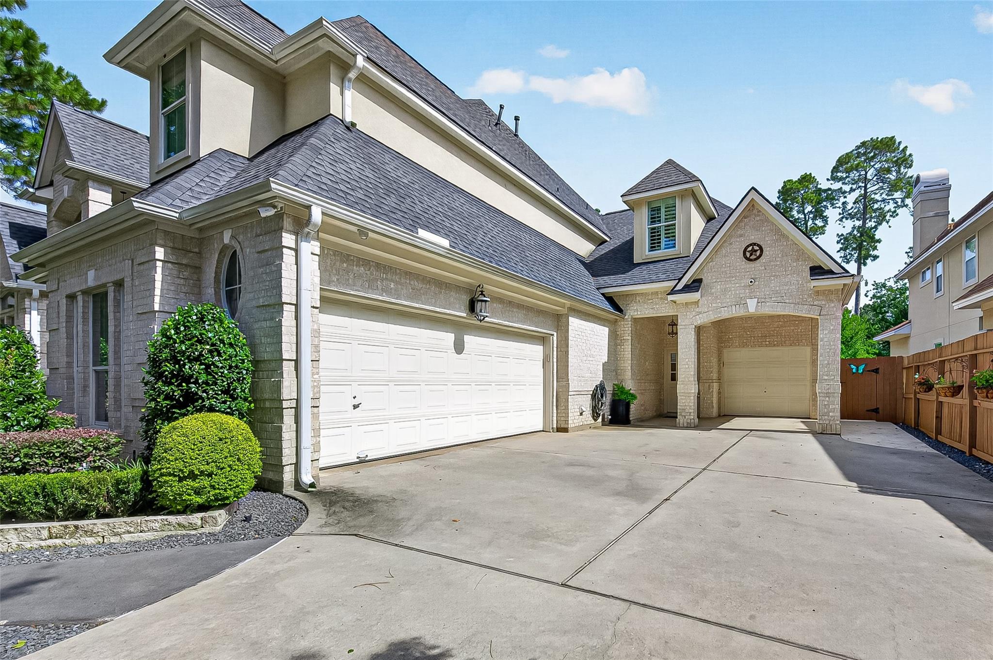6118 Windrose Hollow Lane