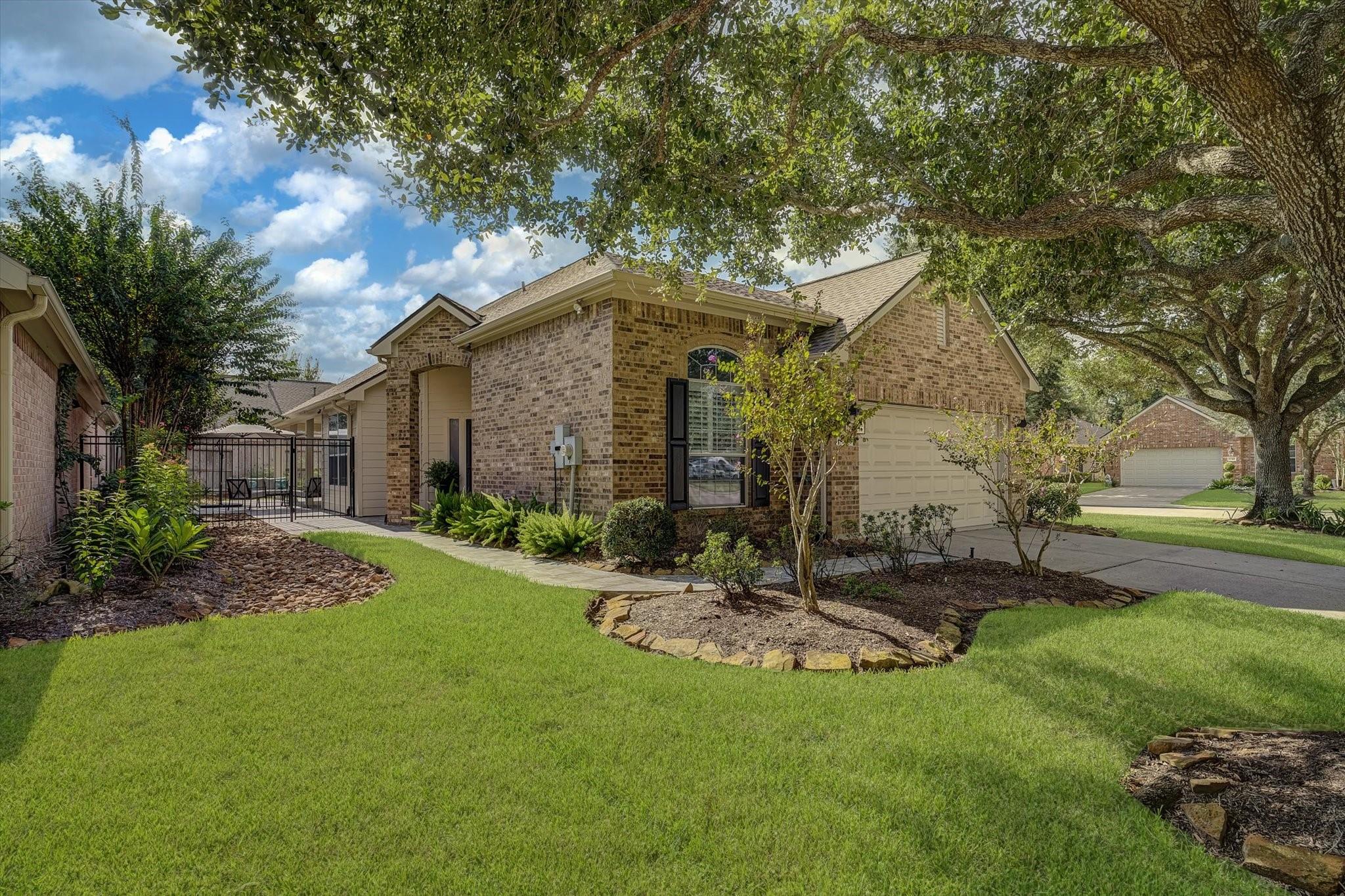 2429 Alamanni Drive