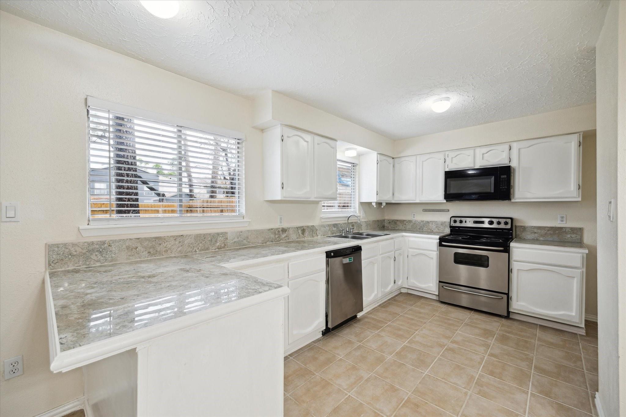 5815 Bridgegate Drive