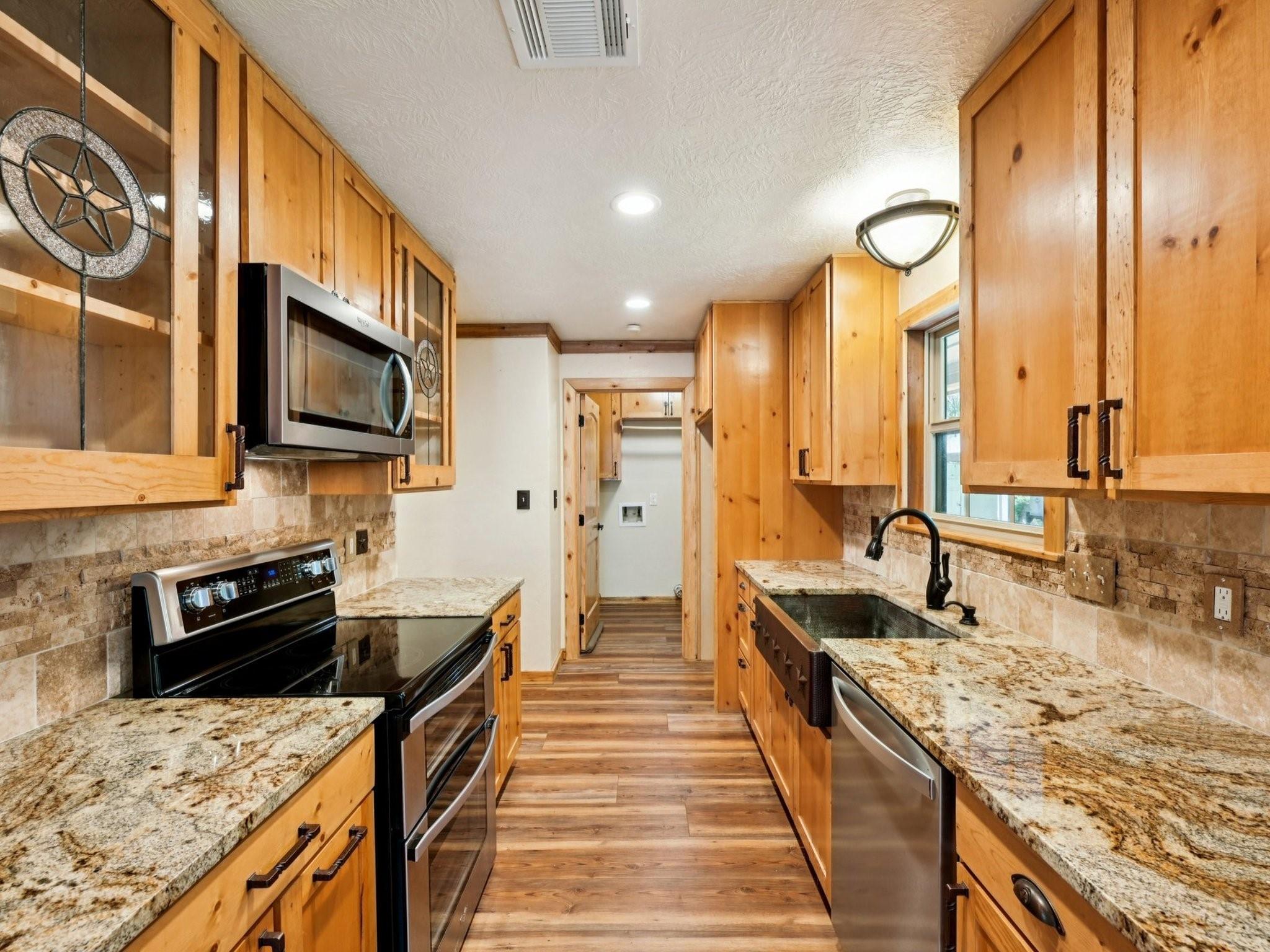 101-1/2 Avenue J