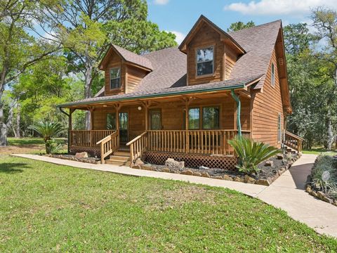 Photo of 101 Avenue J, Dickinson, TX 77539 (MLS # 31165941)