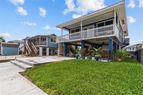 Photo of 250 Barracuda Street, Bayou Vista, TX 77563 (MLS # 16563008)