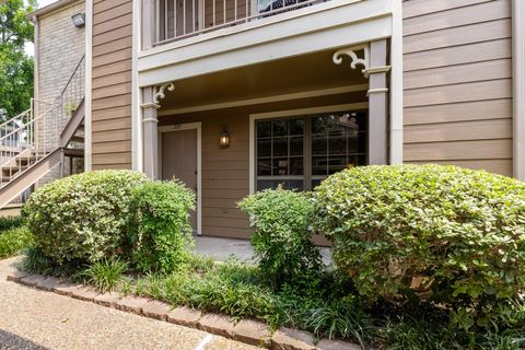 Photo of 1860 White Oak Drive #333, Houston, TX 77009 (MLS # 79918060)