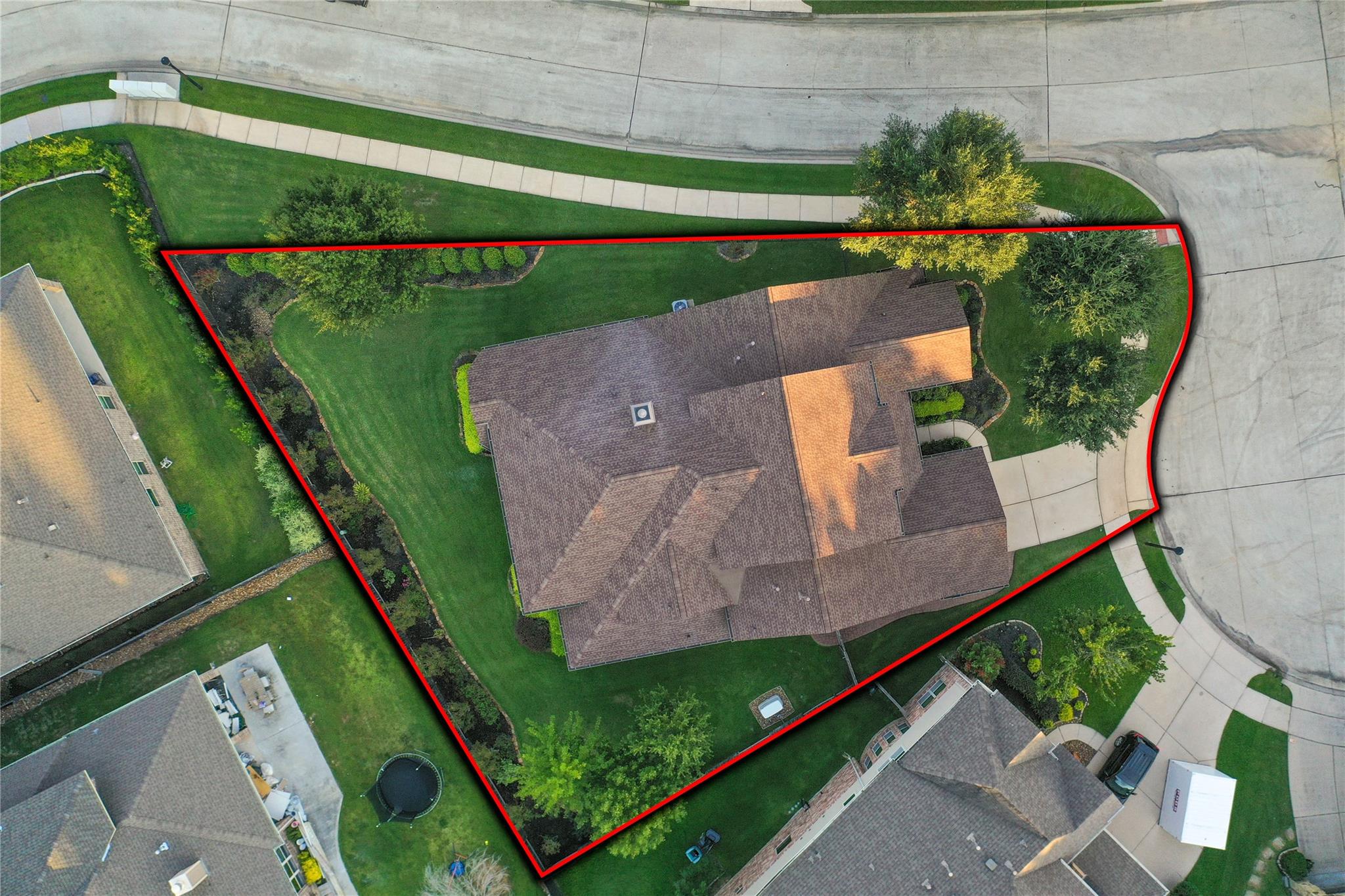 5202 Creekland Circle