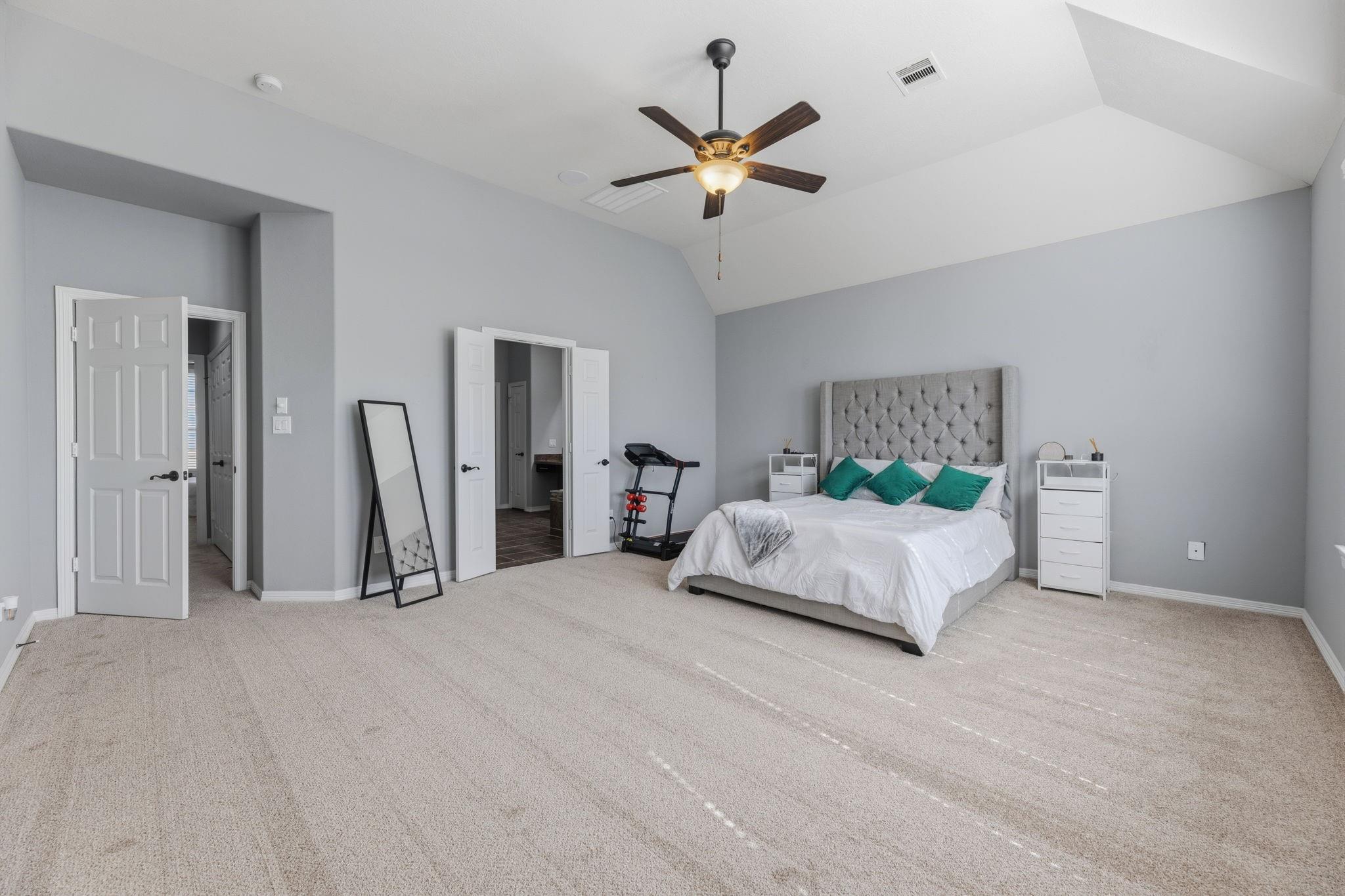 2847 Kings Retreat