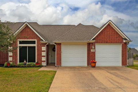 Photo of 3233 Peterson Way, Bryan, TX 77802 (MLS # 48242022)