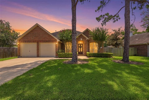 Photo of 3503 Endicott Lane, Pearland, TX 77584 (MLS # 68727762)