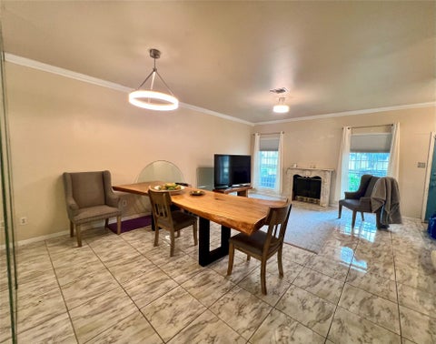 Condo For Sale - 7254 Regency Square Court #7254<br/> Houston, TX 77036