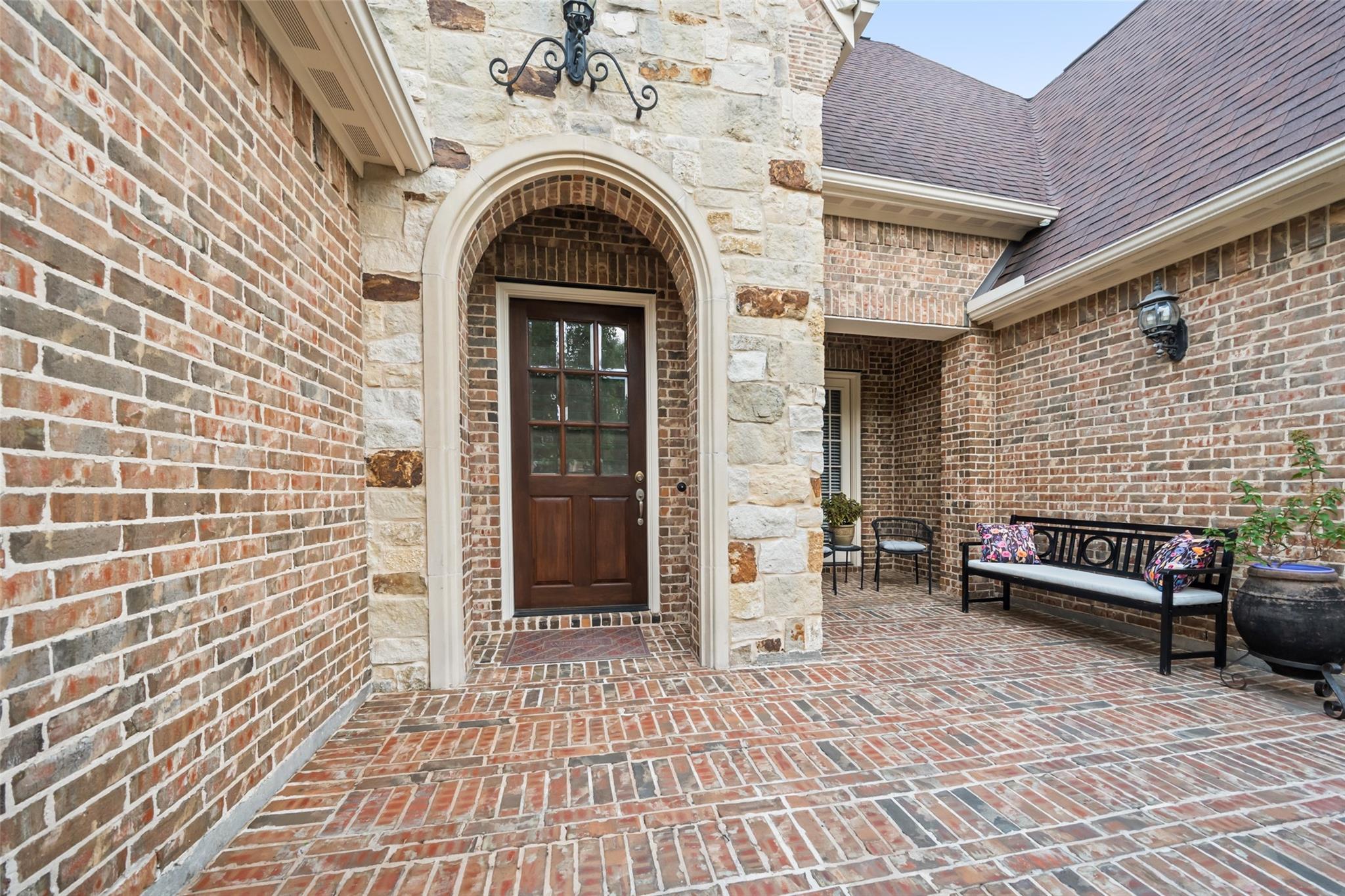 103 Turnberry Court