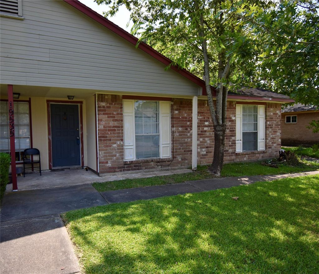 Photo of 19539 Lazy Valley Drive, Katy, TX 77449 (MLS # 92986533)
