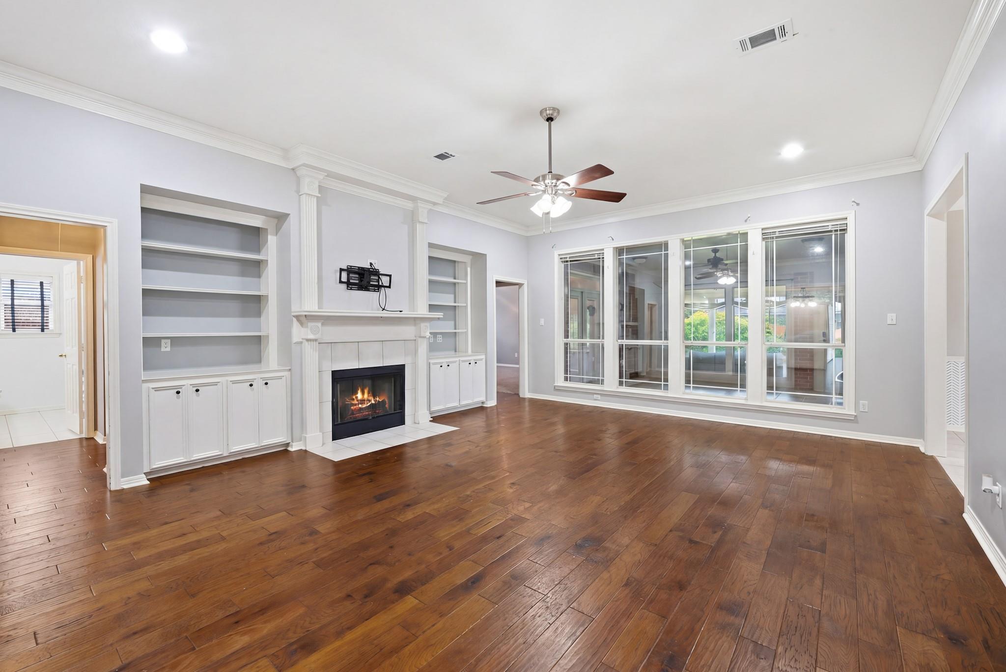 814 Royal Adelade Drive