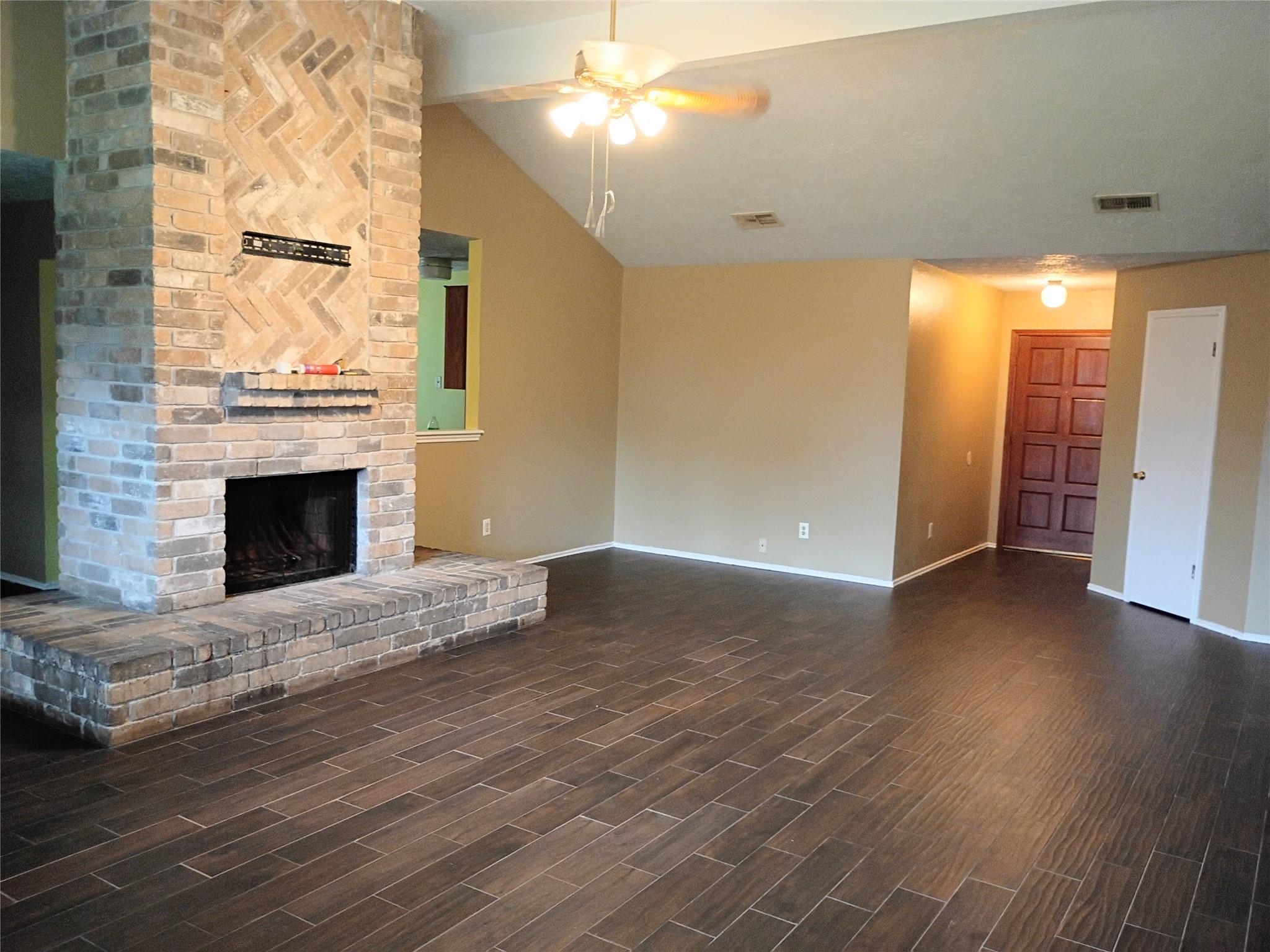 21406 Golden Dove Drive