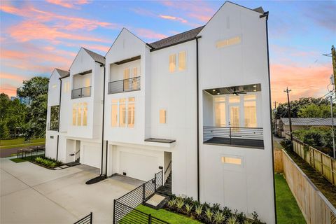 Photo of 1911 Lauderdale Street, Houston, TX 77030 (MLS # 94994588)